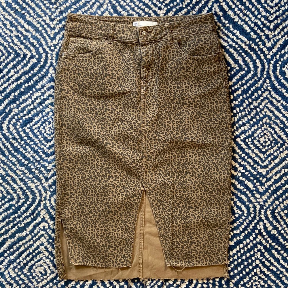 ZARA leopard denim skirt. High waisted and slight stretch.